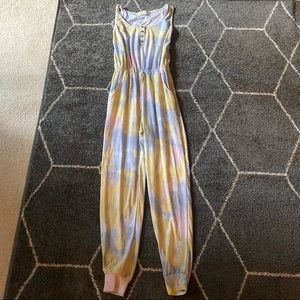 Buttery Soft NWOT tie dye jumper with pockets